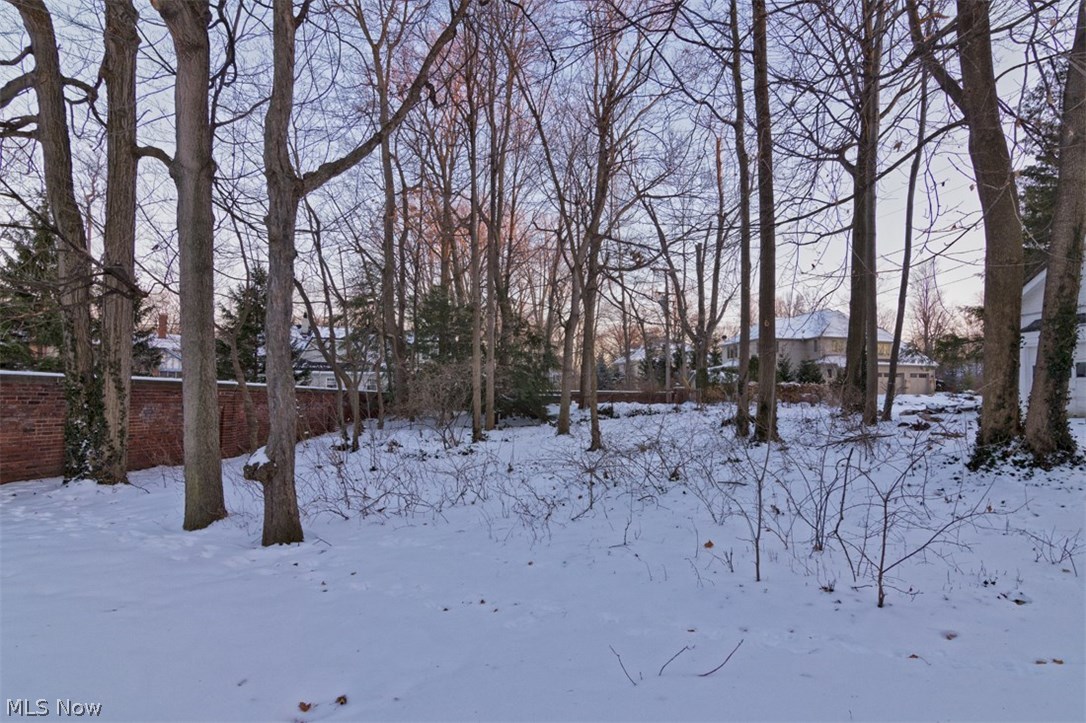 Land Co - Residential Lease