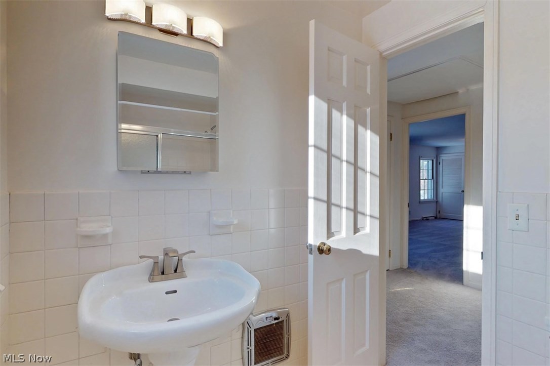 Land Co - Residential Lease