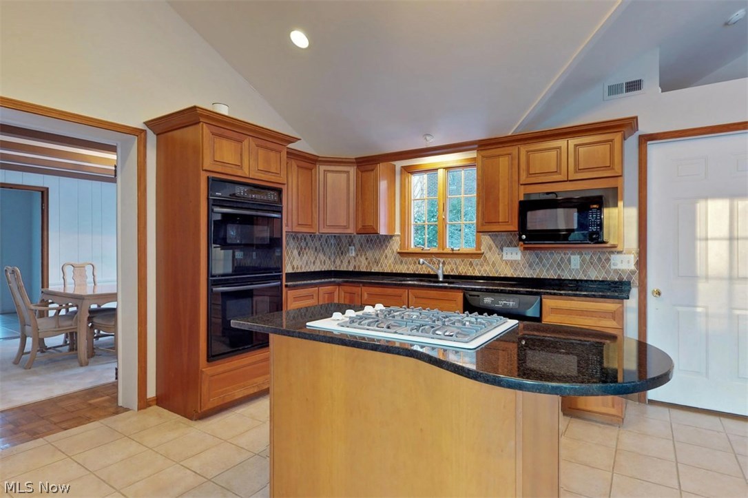 Land Co - Residential Lease