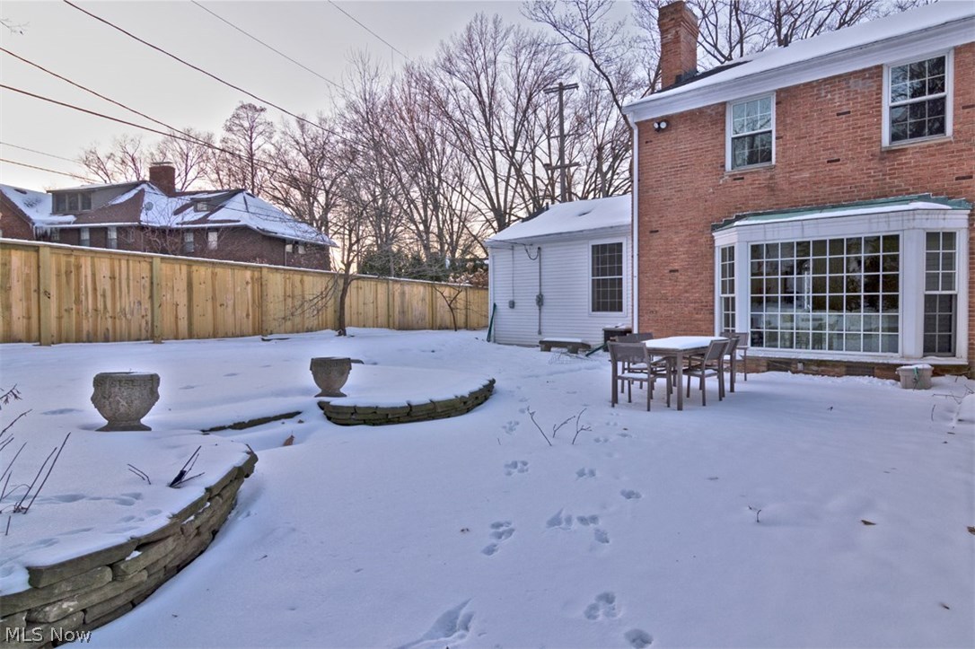 Land Co - Residential Lease