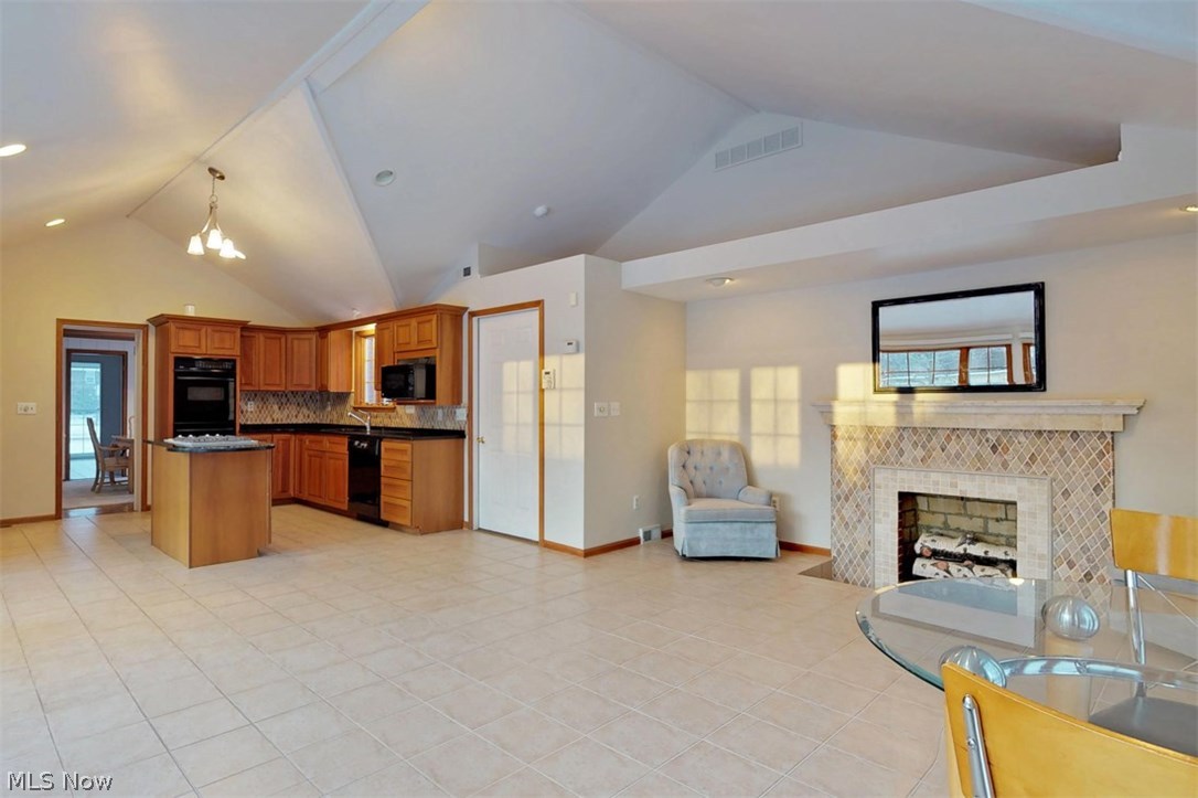 Land Co - Residential Lease