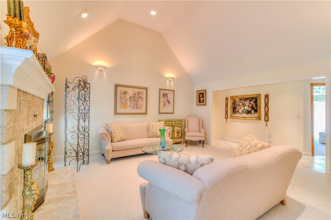 Hunt Club - Residential