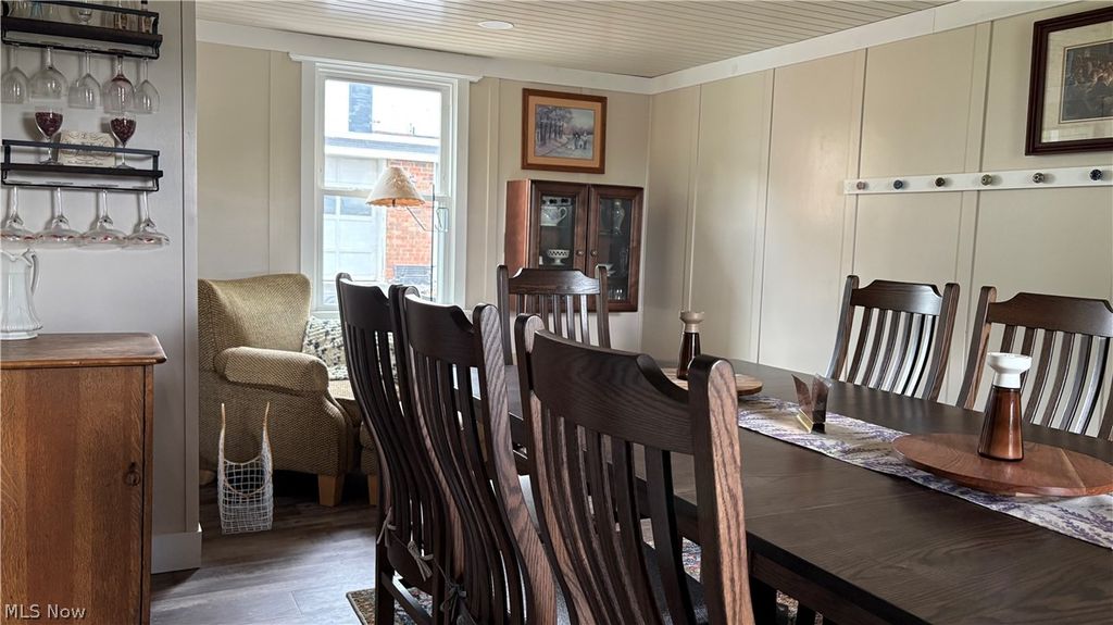 Photo of 1213 Oakwood Street, East Liverpool, OH 43920 (MLS # 5209164)
