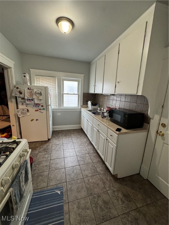 3347 W 98th Street