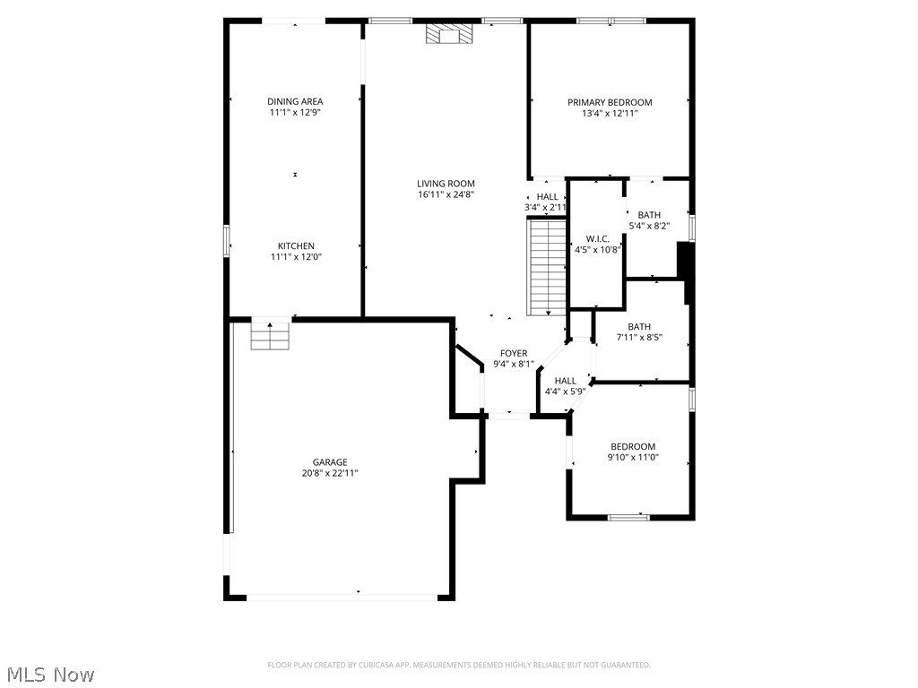 Main image without alt text