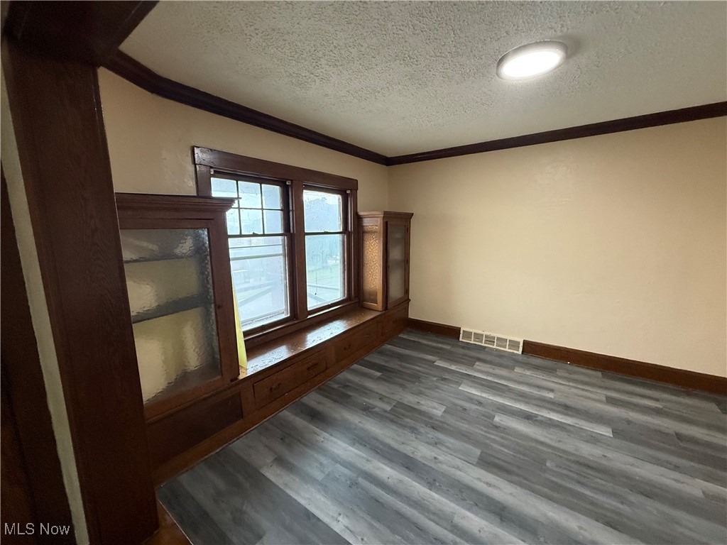 Colonial Heights - Residential Income