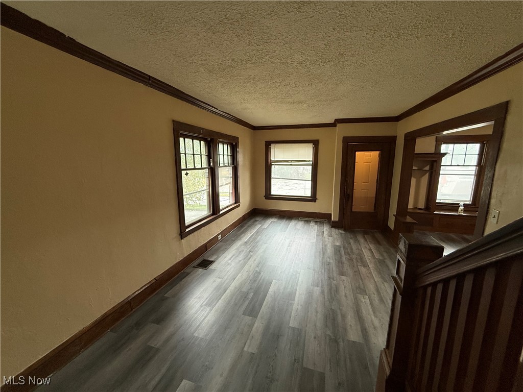 Colonial Heights - Residential Income