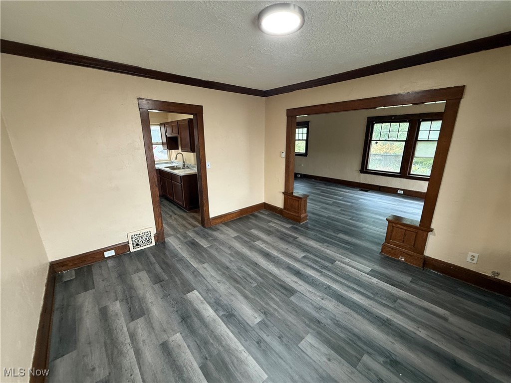 Colonial Heights - Residential Income