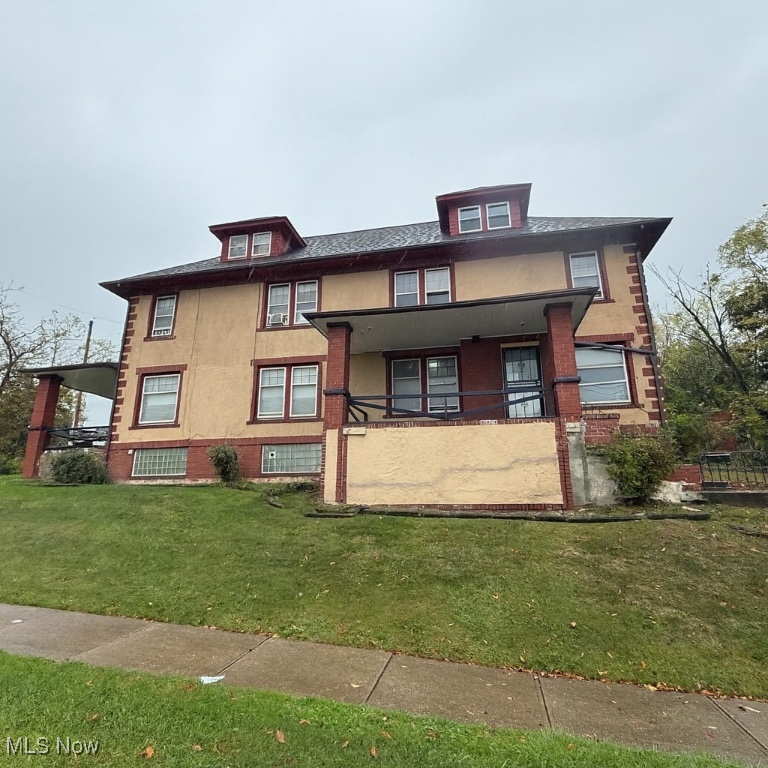 Colonial Heights - Residential Income