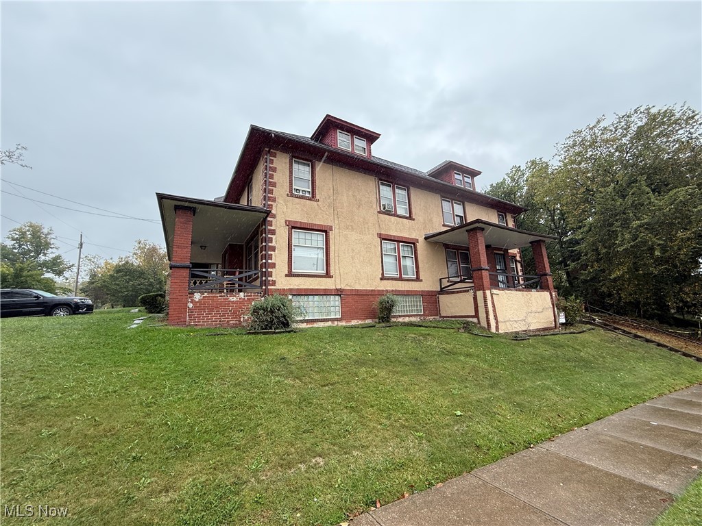 Colonial Heights - Residential Income