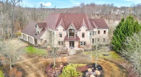 8560 Timber Trail Brecksville OH 44141