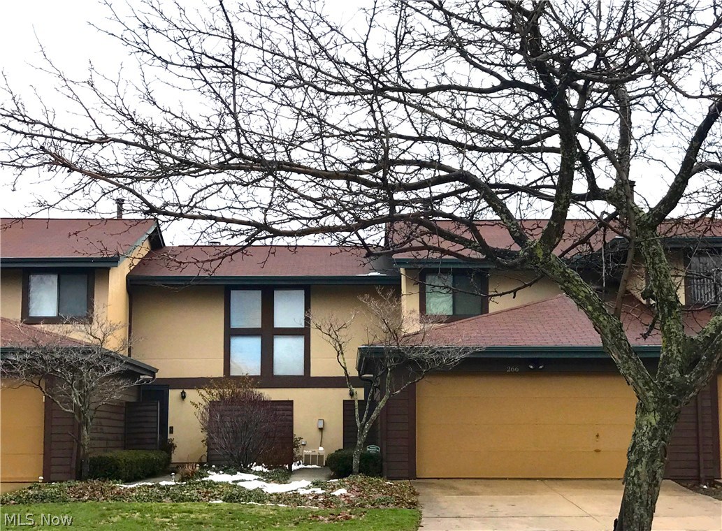 Woodhawk Club Condo - Residential