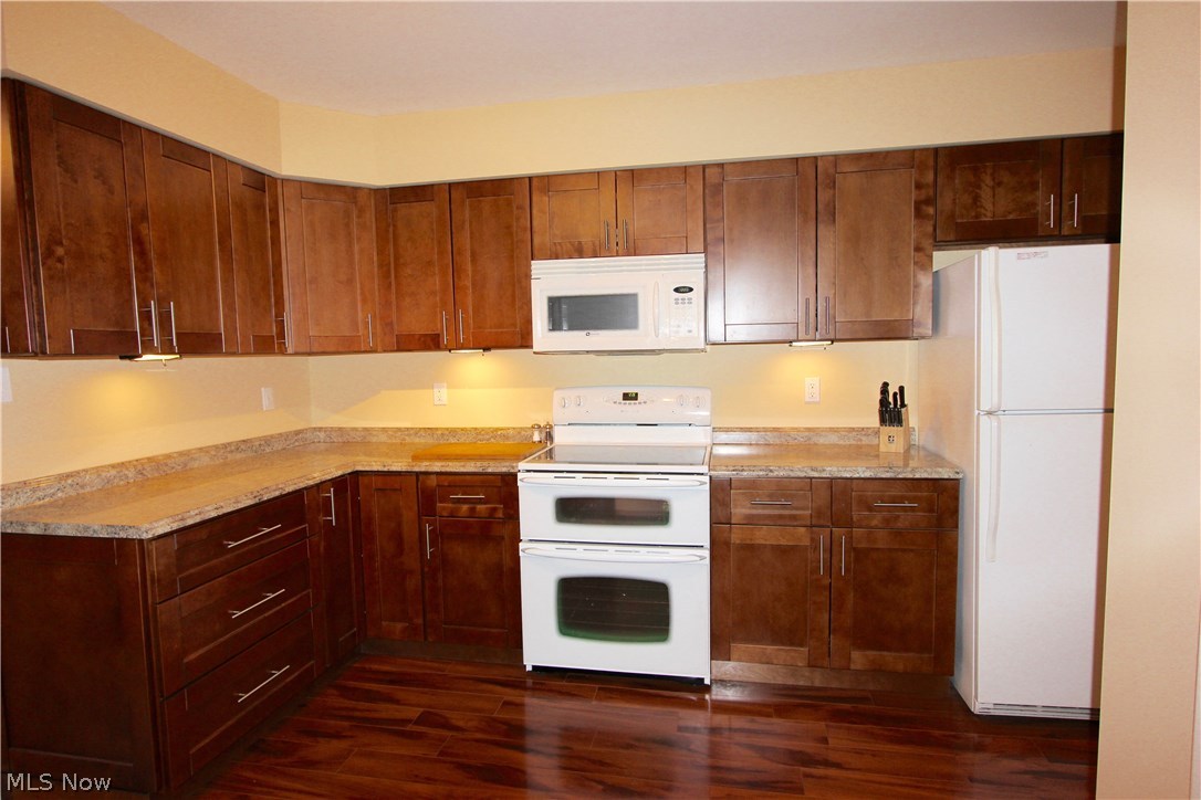 Woodhawk Club Condo - Residential