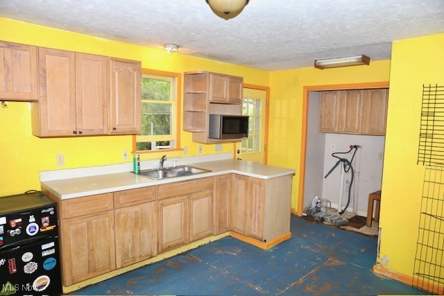 12532 Lake Drive, Burton, Ohio image 3