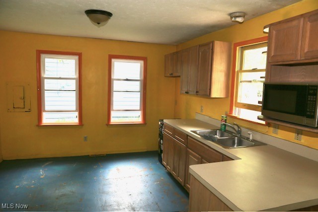 12532 Lake Drive, Burton, Ohio image 8