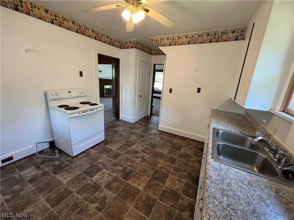 Deardorff & Slingluffs Sub - Residential Lease