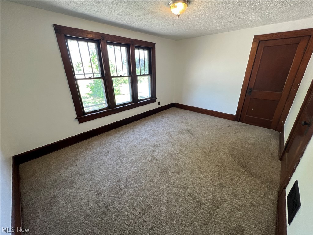 Deardorff & Slingluffs Sub - Residential Lease