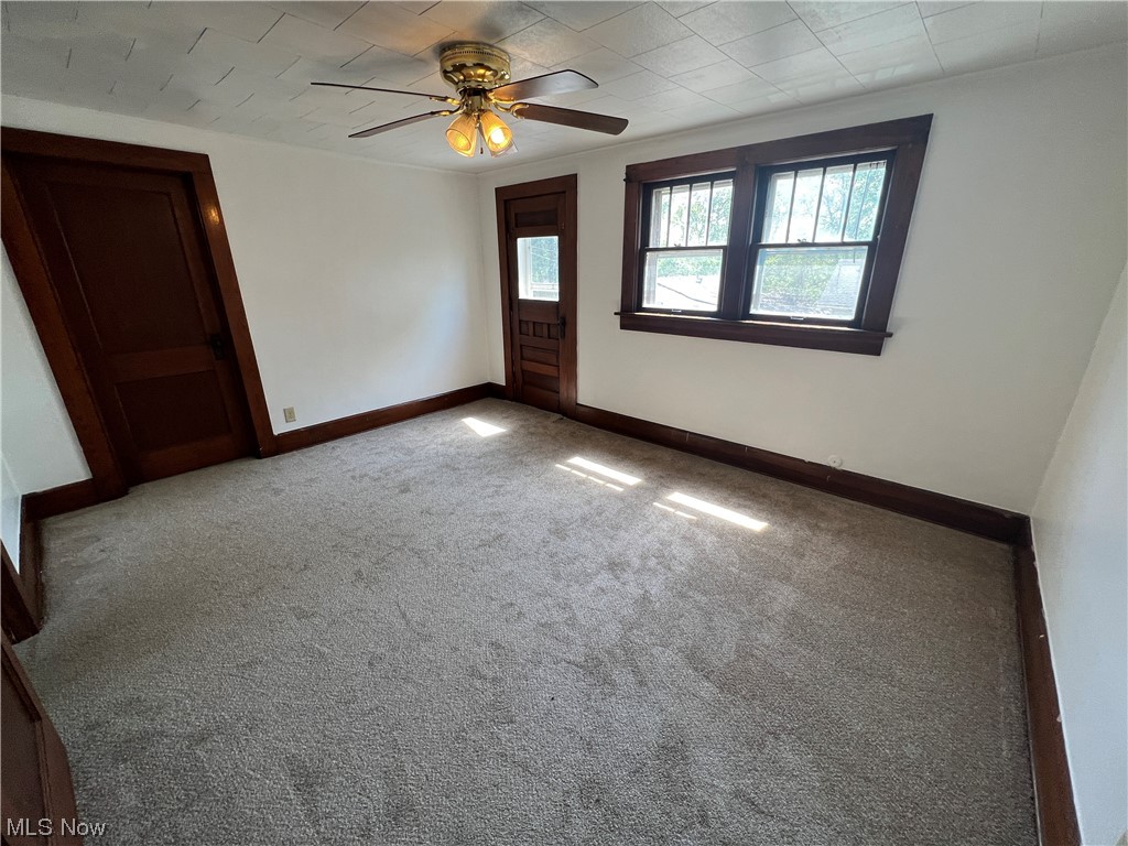 Deardorff & Slingluffs Sub - Residential Lease