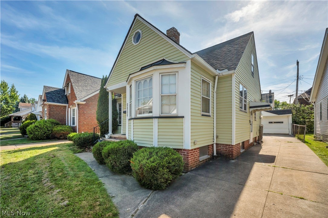 4932 E 110th Street