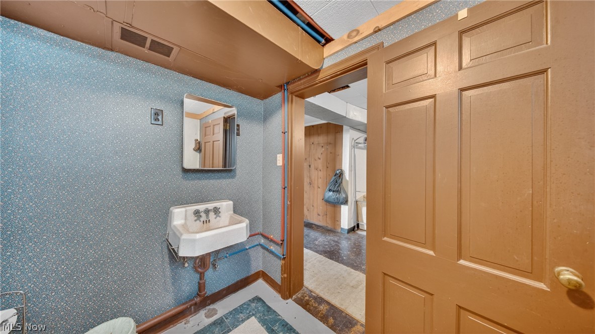 Northwest Quarter Sec 11 - Residential