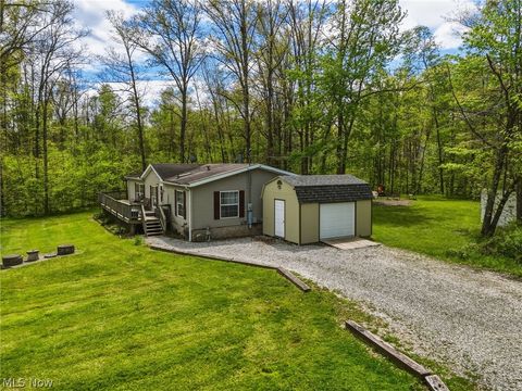 Tiny photo for 4613 N Lake Road, West Farmington, OH 44491 (MLS # 5210556)