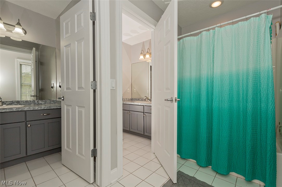 Laurel Springs at Bainbrook - Residential