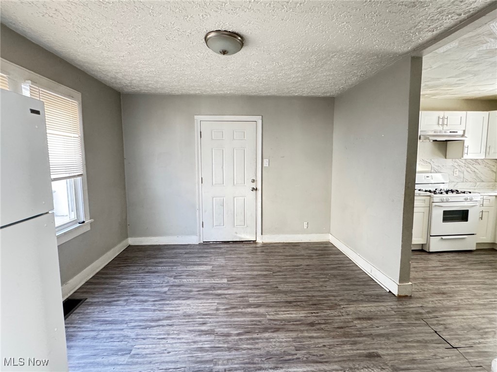 Blue Pond - Residential