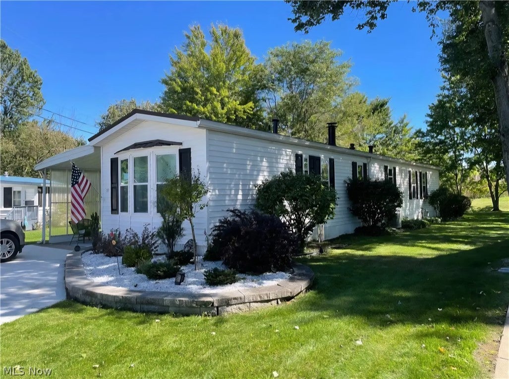 1229 Columbiana Lisbon Road 59
