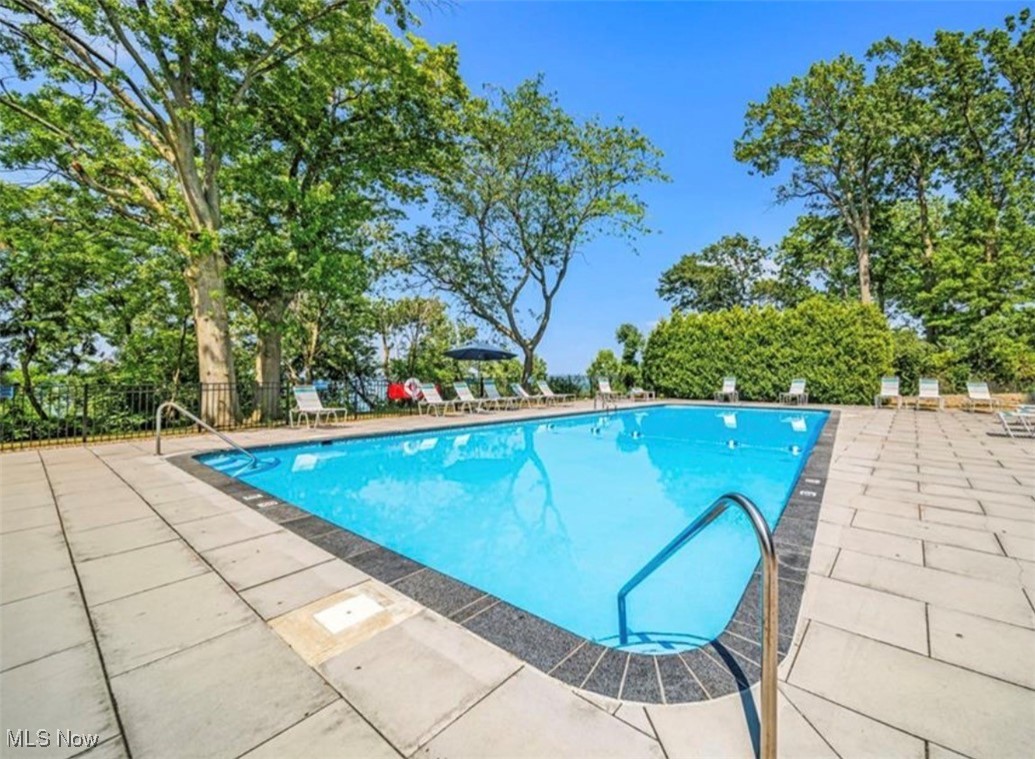 Marine Towers East Condo - Residential