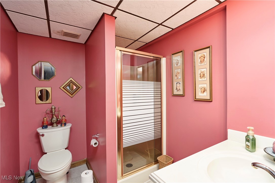 Bath, Ohio 44333, United States, 5 Bedrooms Bedrooms, ,5 BathroomsBathrooms,Residential,Contingent,207875