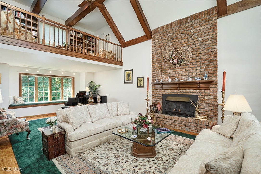 Bath, Ohio 44333, United States, 5 Bedrooms Bedrooms, ,5 BathroomsBathrooms,Residential,Contingent,207875