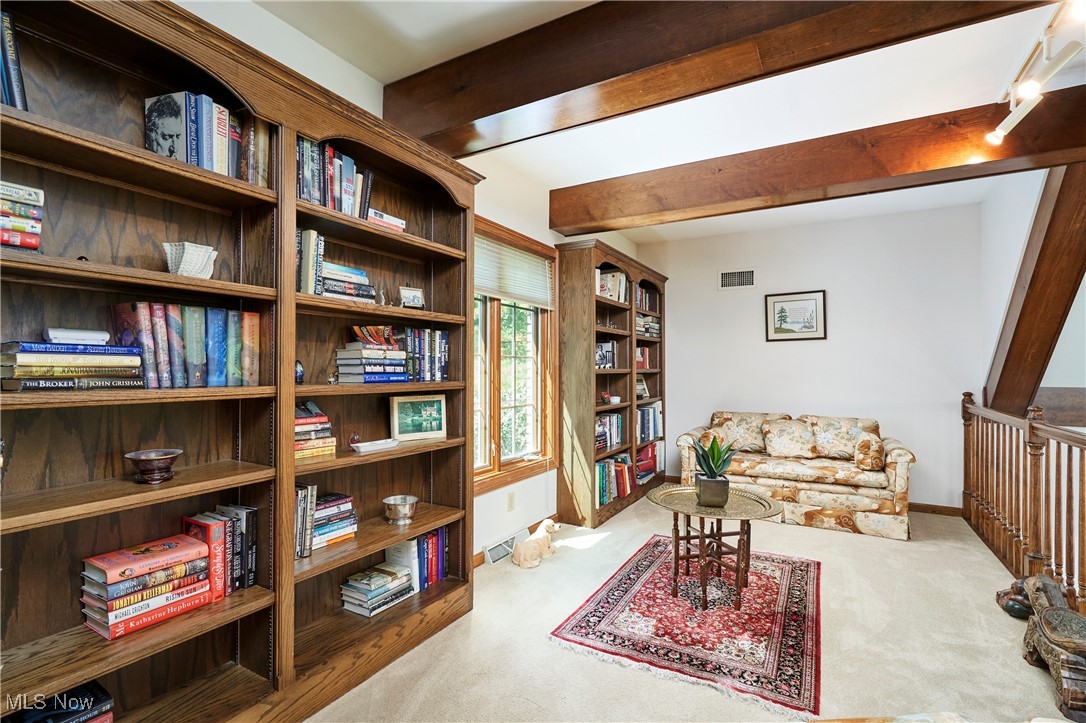 Bath, Ohio 44333, United States, 5 Bedrooms Bedrooms, ,5 BathroomsBathrooms,Residential,Contingent,207875