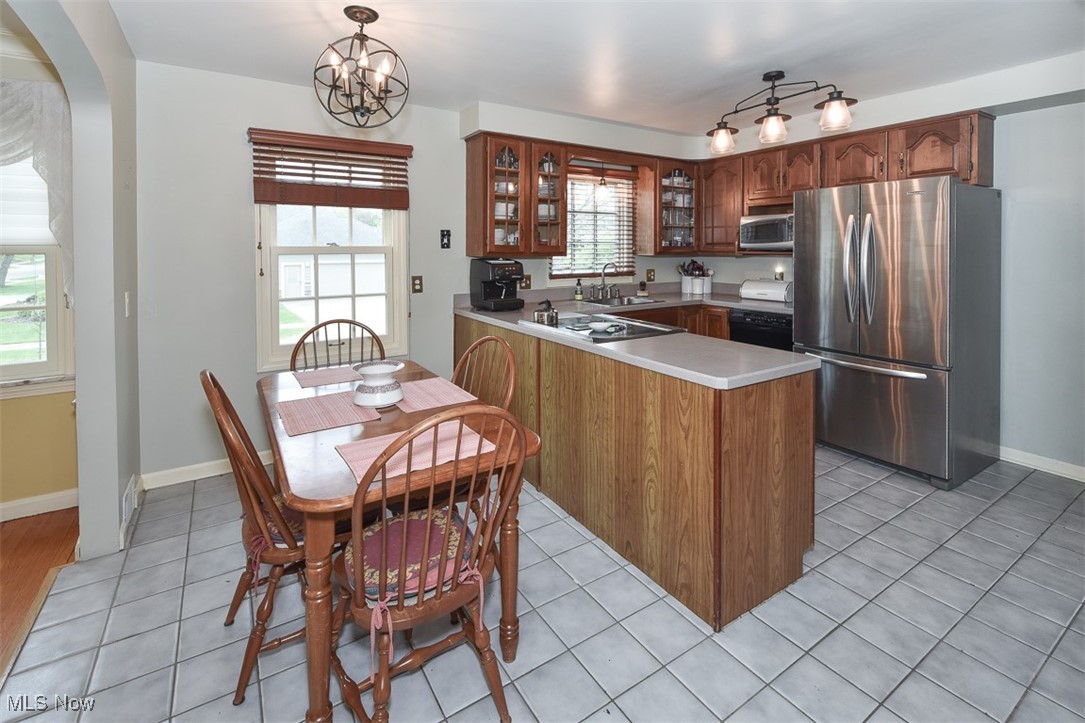 2640 Brentwood Road, Beachwood, Ohio image 9