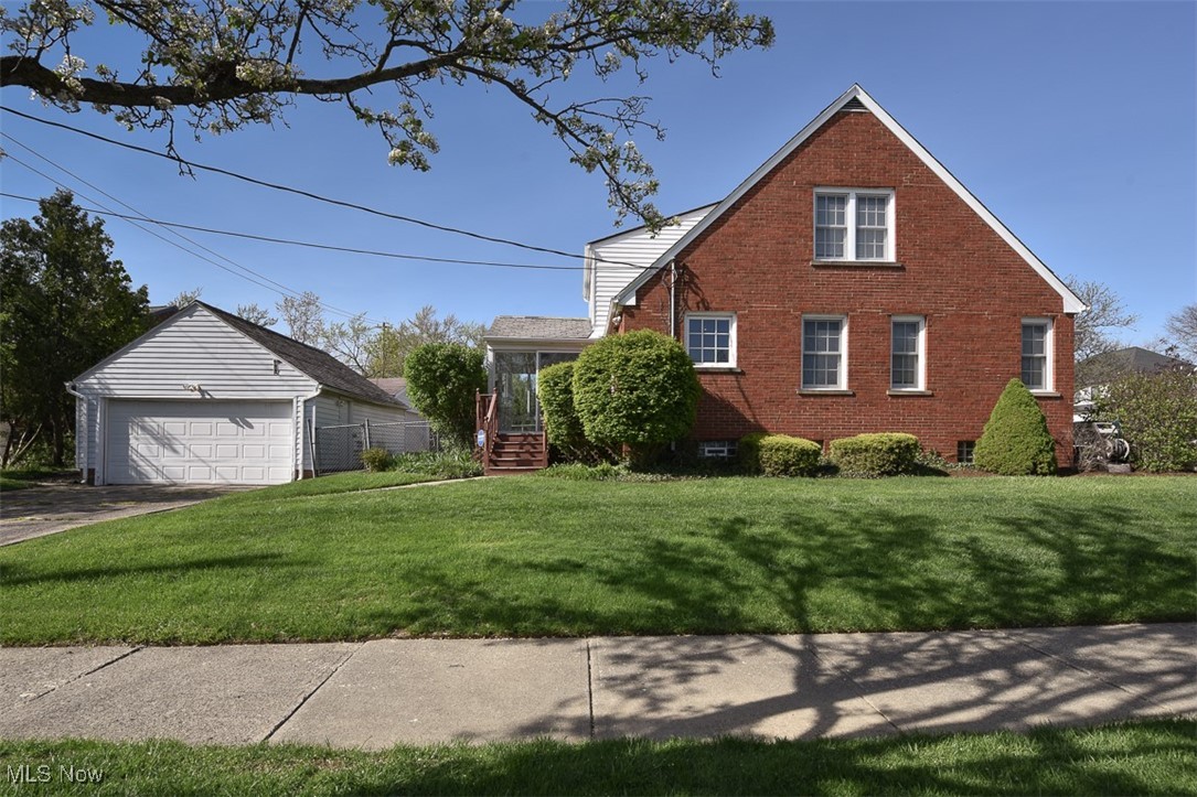 2640 Brentwood Road, Beachwood, Ohio image 38