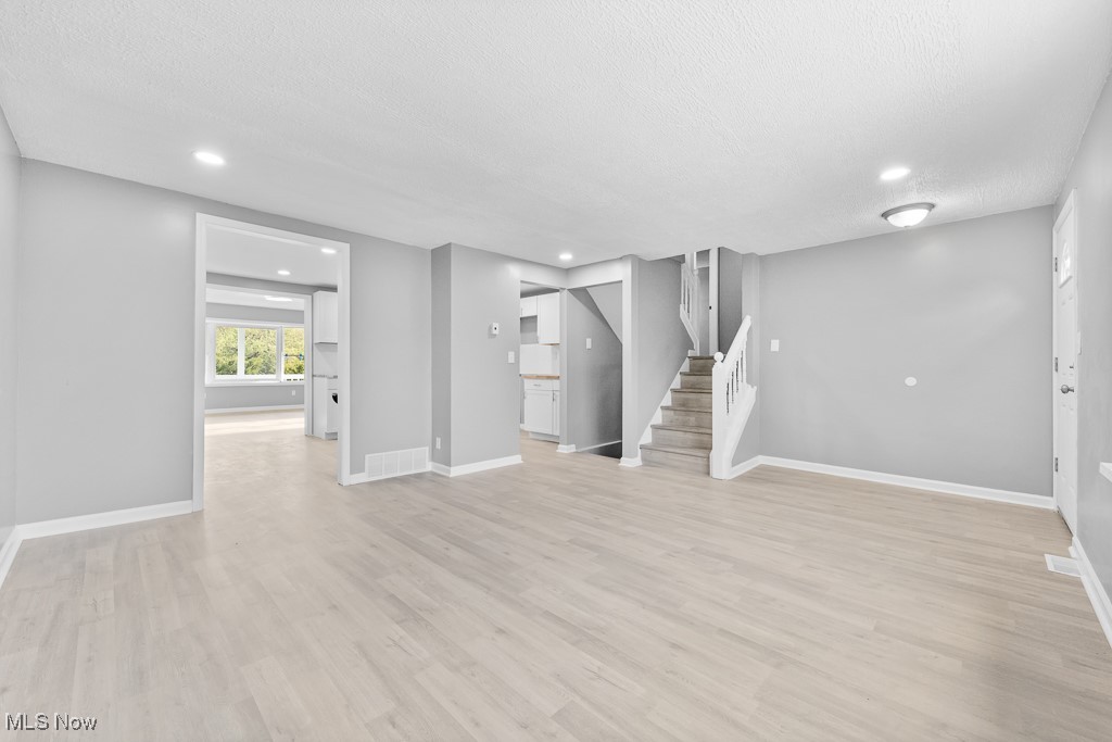 1271 Carol Drive, Kent, Ohio image 15