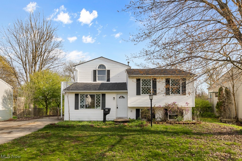 1271 Carol Drive, Kent, Ohio image 7