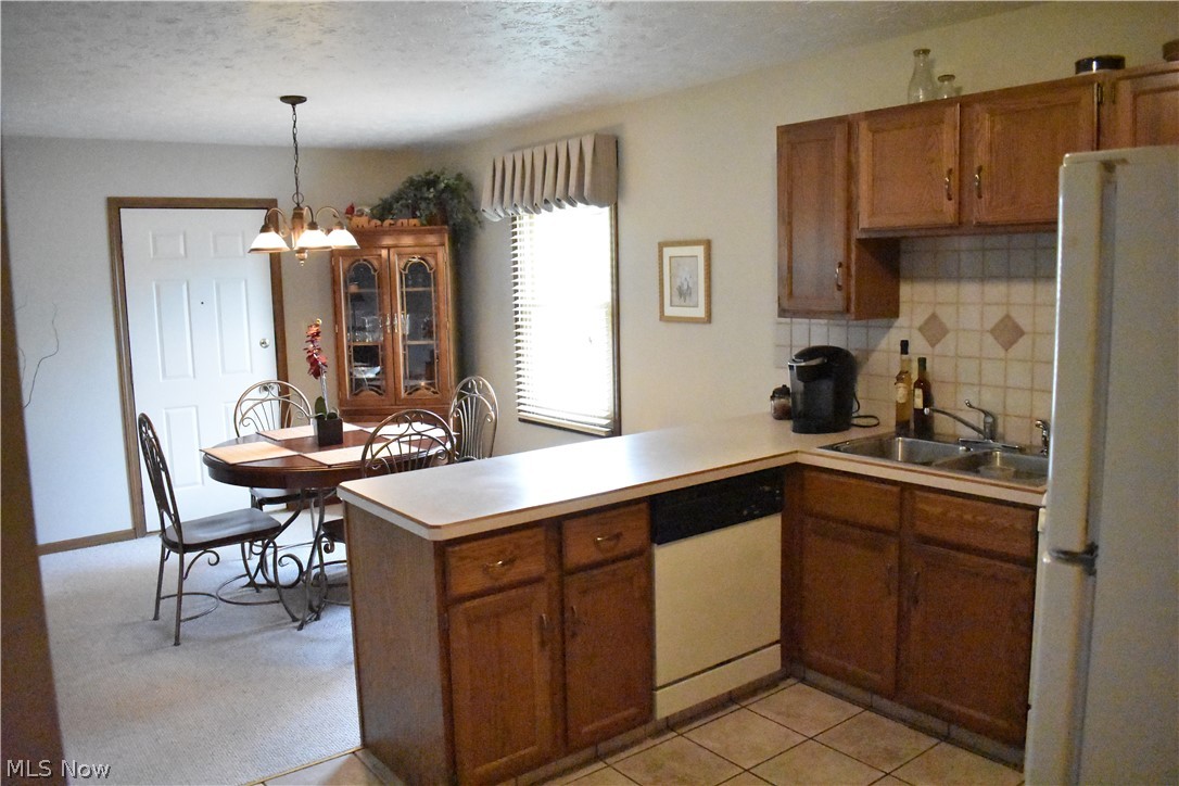 Applewoods Cross Condo - Residential