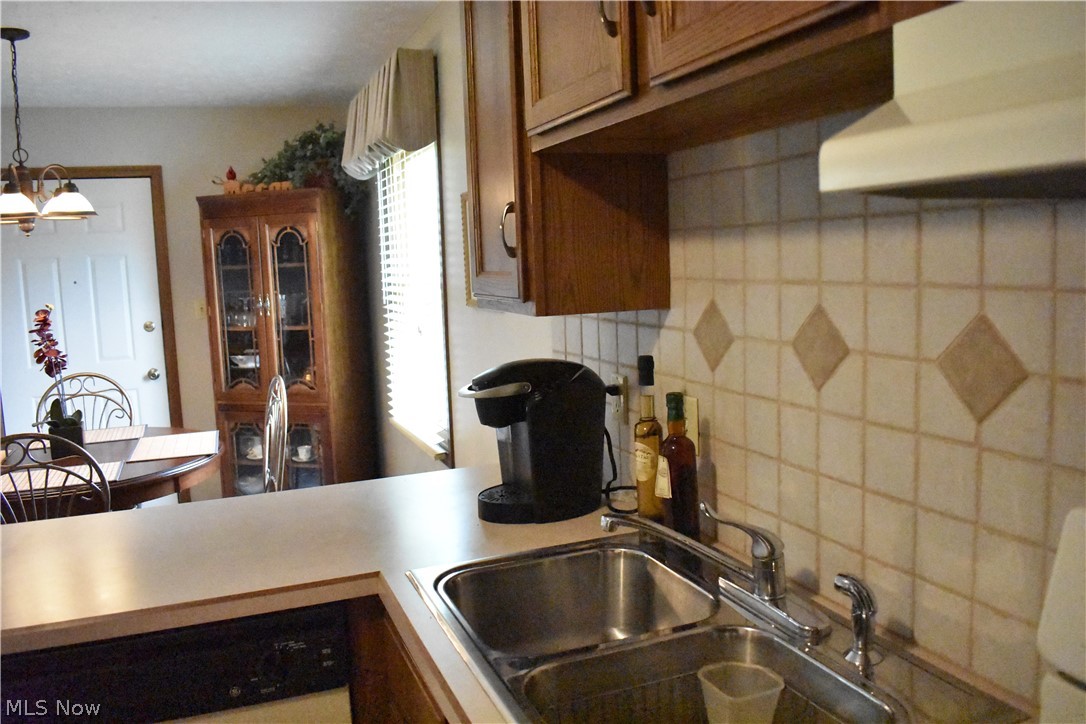 Applewoods Cross Condo - Residential