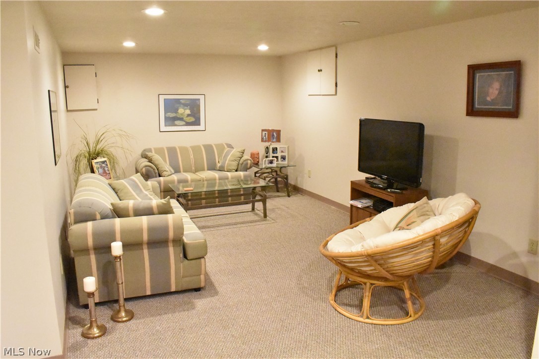 Applewoods Cross Condo - Residential