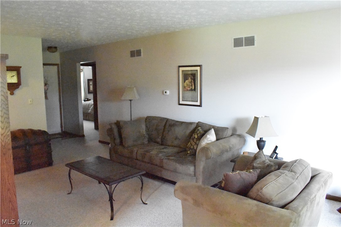 Applewoods Cross Condo - Residential