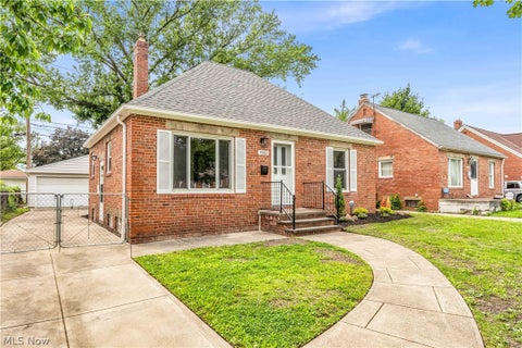 Homes For Sale - 4380 W 146th Street<br/> Cleveland, OH 44135