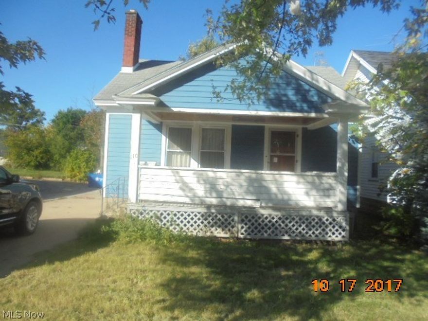 Three bedrooms one bath Cape Cod. Much potential. Needs your magic to make it sparkle. Great home for first-time buyers.