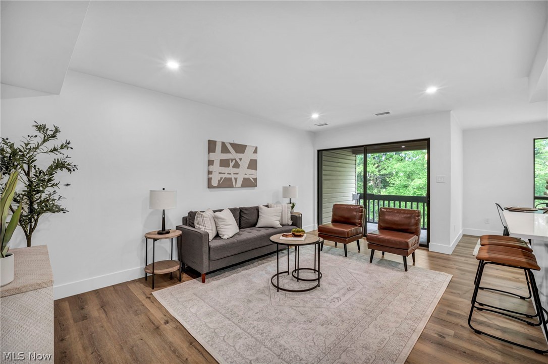 Oak Knolls Condo - Residential