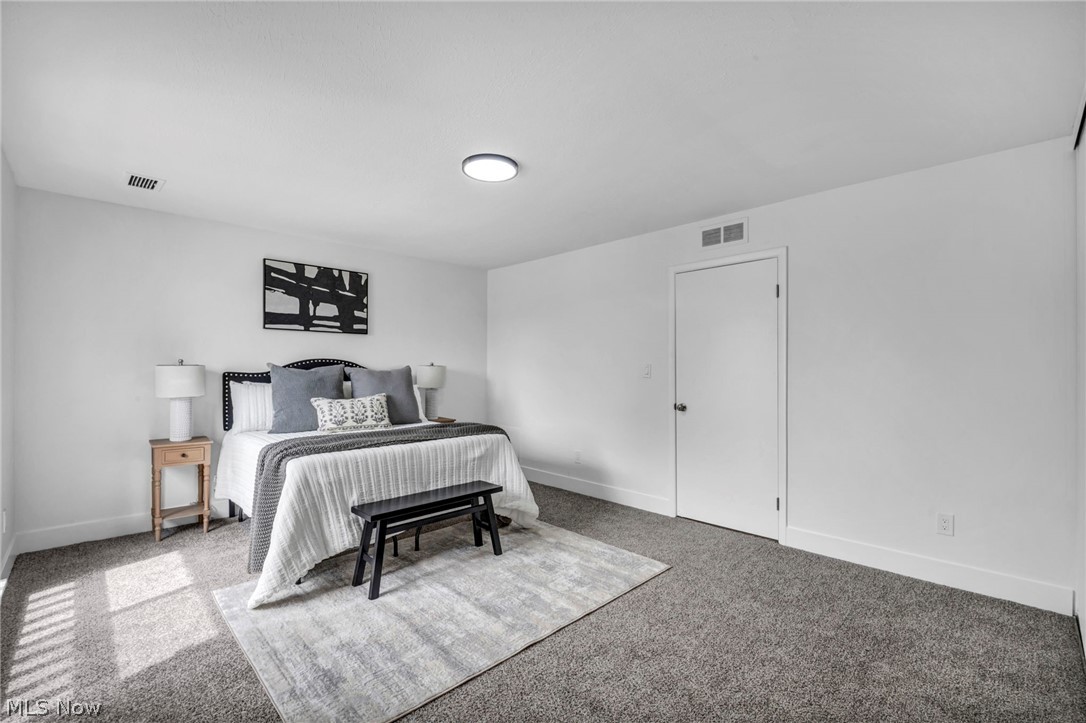 Oak Knolls Condo - Residential