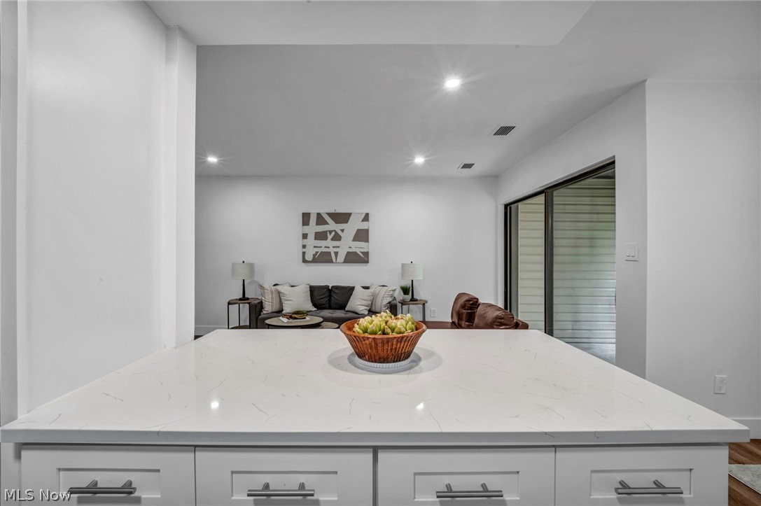 Oak Knolls Condo - Residential