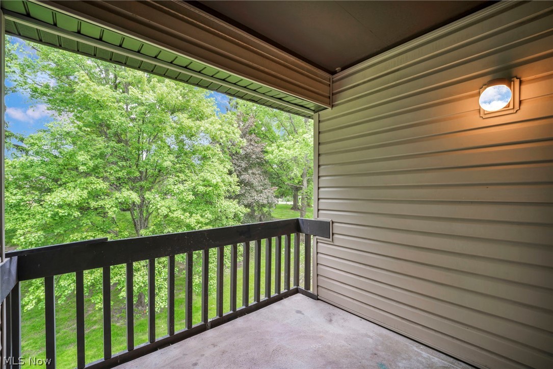 Oak Knolls Condo - Residential