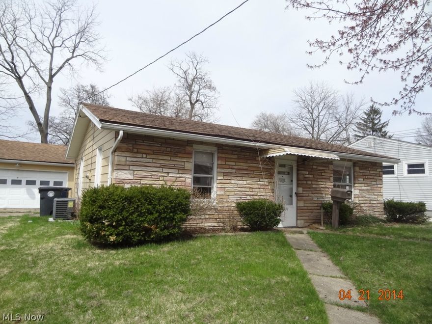 This would make a great home or investment property.  It does not appear to need too much.  2 bedroom 1 full bath all on one floor with a large living room and kitchen.  The large 2 car garage looks newer and in good condition and there is a sunroom off the back.