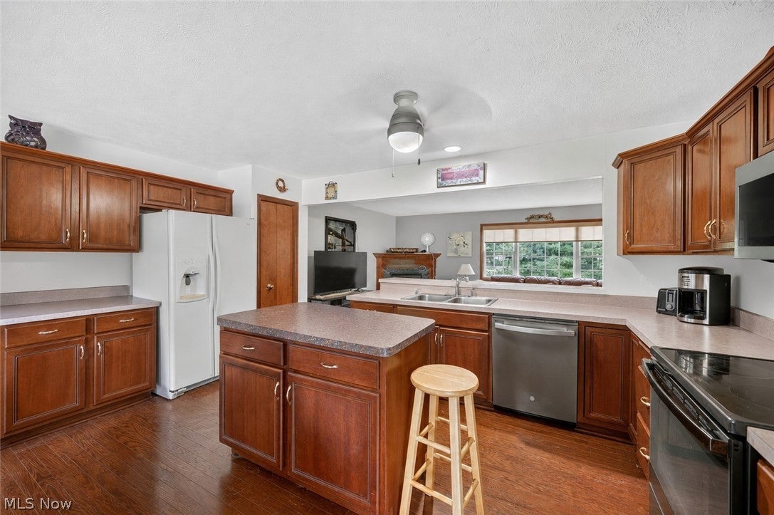 15826 Falmouth Oval
