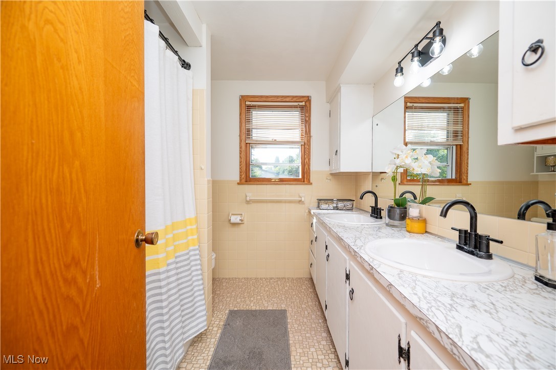 Elmknoll Heights - Residential