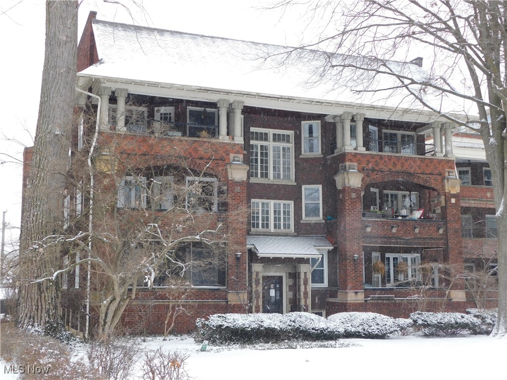 2707 Lancashire Road #13, Cleveland Heights, Ohio image 1